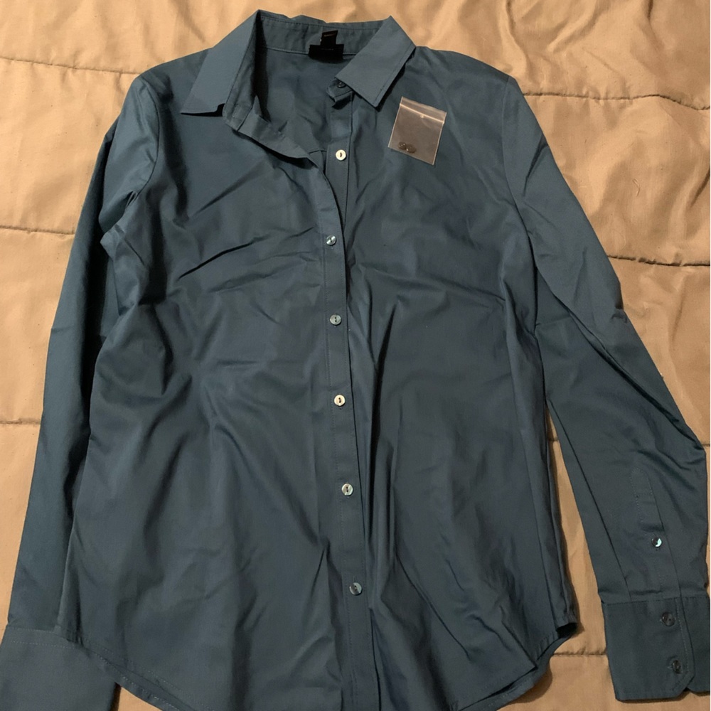 Worthington blouse/button down shirt, size small.
